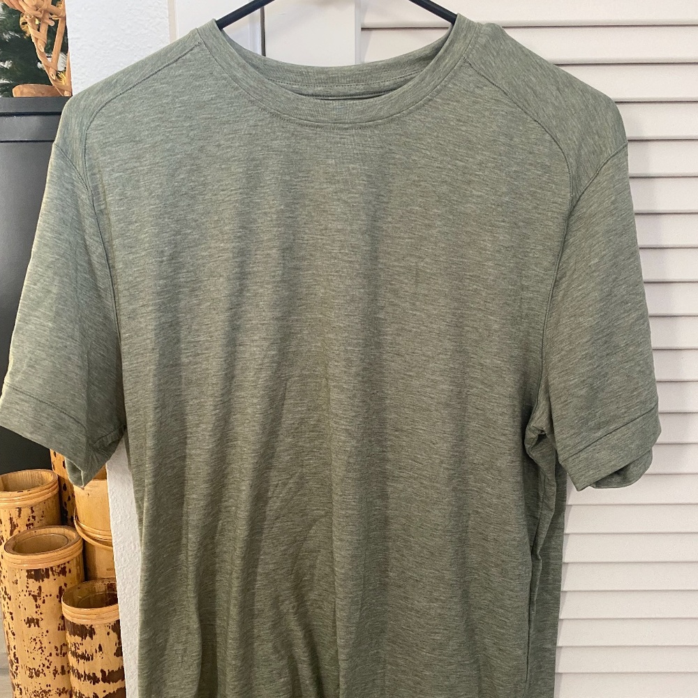 Green Old Navy Active Mens Tee